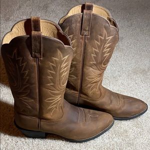 ARIAT Cowgirl Boots- Size 10C 👢 ✨